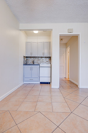 1133 Freeman Ave Interior-048