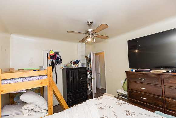 432 W Palm St-007
