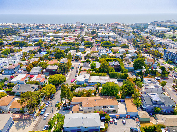 627 Grant St Drone-023