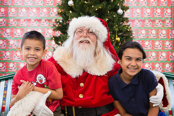 Pizza with Santa-105
