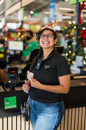 1 Amazon Fresh Long Beach Ca Holiday Art Display-70