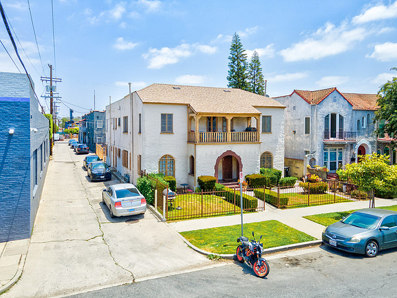 2616 Somerset Dr-003