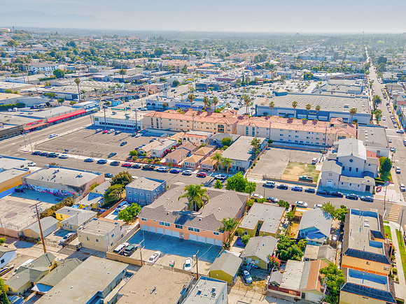 1133 Freeman Ave Drone-017