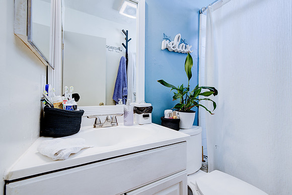 1133 Freeman Ave Interior-066