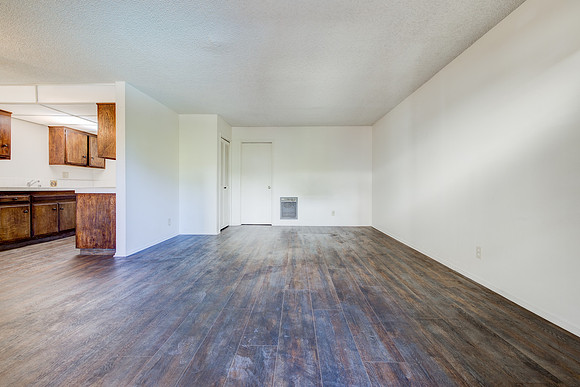 756 Inglewood Interior-039