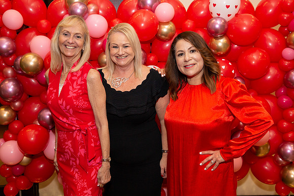 Love is in the air - The Grand Long Beach - David England Photography-51