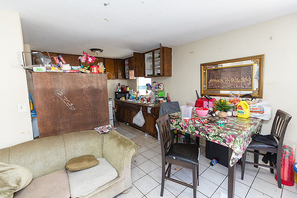 10413 S Main Street - Real Estate Photographer Los Angeles-77