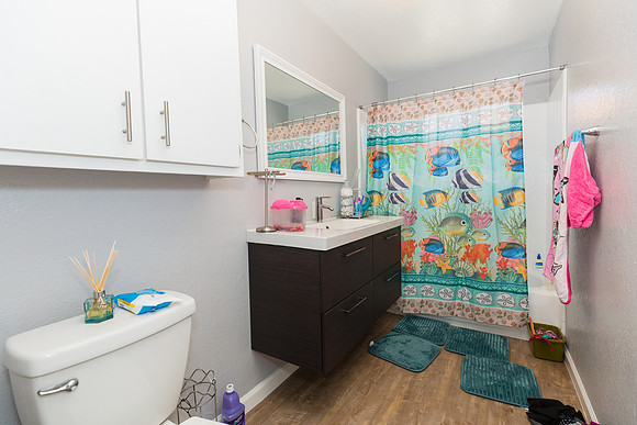 1626 w 104th st-29