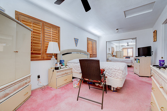 535 W Olive St Inglewood-007