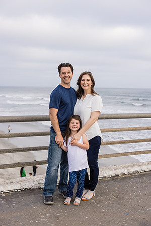 Family photos Oceanside Pier-026