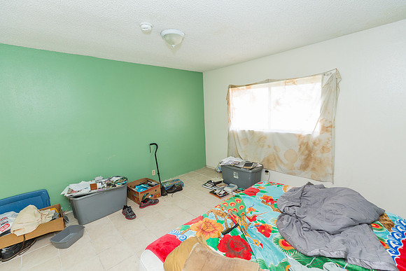 10413 S Main Street - Real Estate Photographer Los Angeles-28