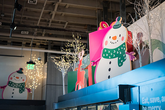1 Amazon Fresh Long Beach Ca Holiday Art Display-41