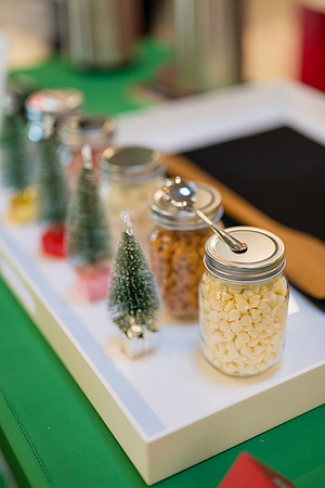 1 Amazon Fresh Long Beach Ca Holiday Art Display-8