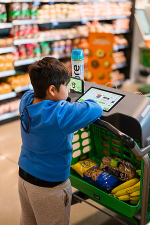 1 Amazon Fresh Long Beach Ca Holiday Art Display-32