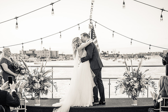 Wedding Photos Endless Dreams - City Experiences By Hornblower-475