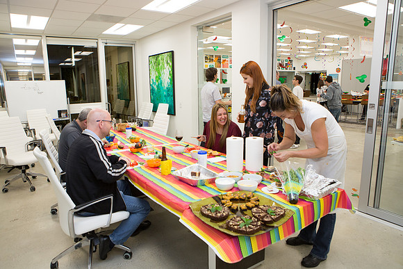 Uniregistry Salsa Contest 2017-70