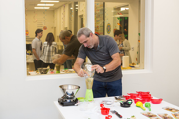 Uniregistry Salsa Contest 2017-97