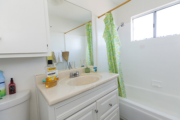 1626 w 104th st-54