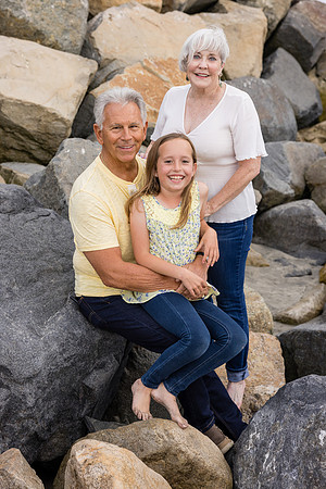 Family photos Oceanside Pier-048