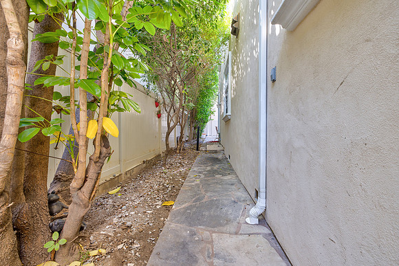 12219 Darlington Ave-Exterior-019