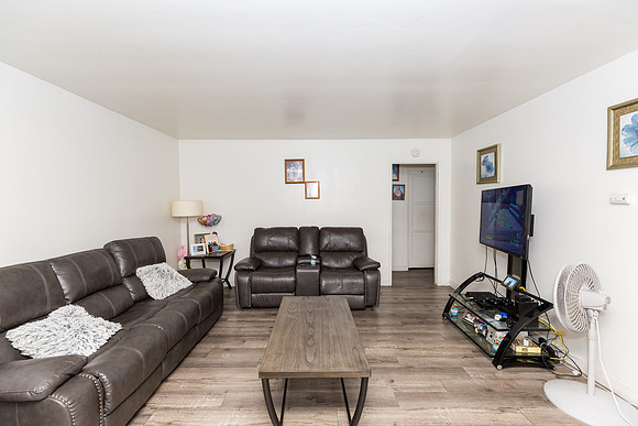 Real Estate Photographer Lbc - 1094 Cherry Ave-43