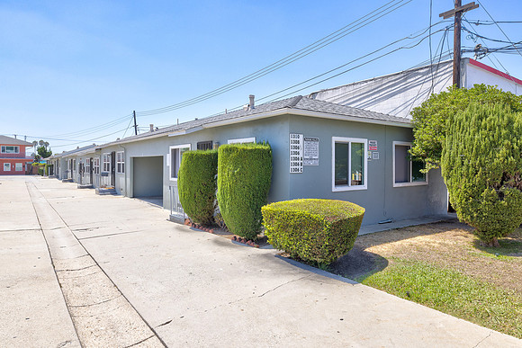 1300 W 134th St-Gardena Exterior-1