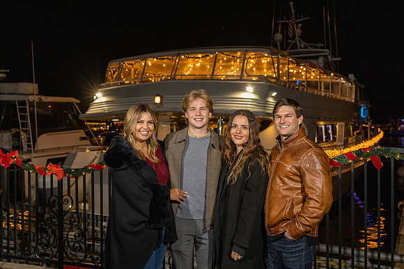 City Cruises Holiday Photos - Newport Beach-95