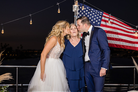 Wedding Photos Endless Dreams - City Experiences By Hornblower-551