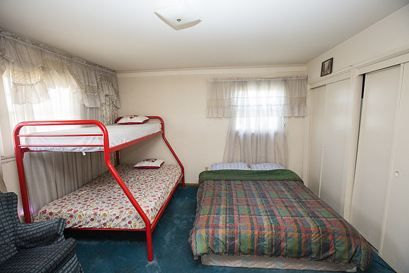 2569 Spruce St-15