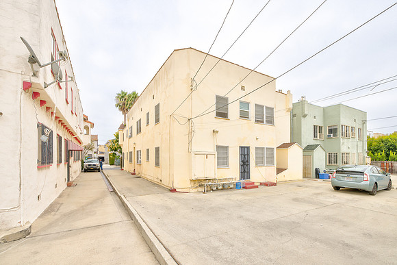 445 N Spaulding-8