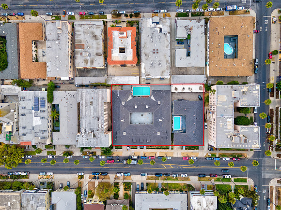 415 424 S Alexandria-9