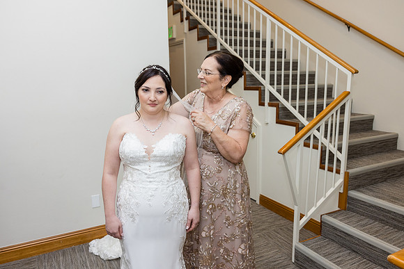 MountainGate Country Club Wedding Photos -082