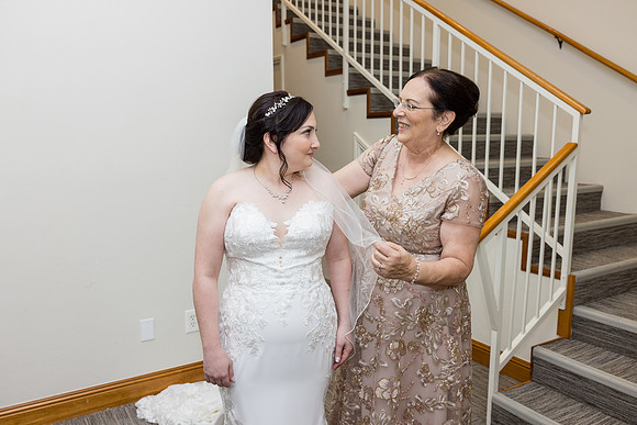 MountainGate Country Club Wedding Photos -083