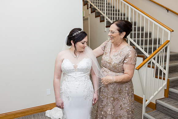 MountainGate Country Club Wedding Photos -084