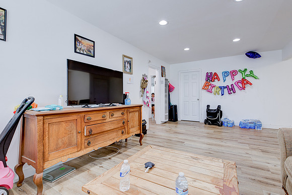 1720 Cerritos Ave-031