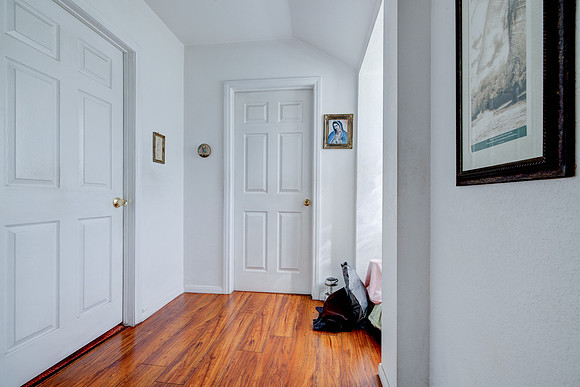 535 W Olive St Inglewood-026