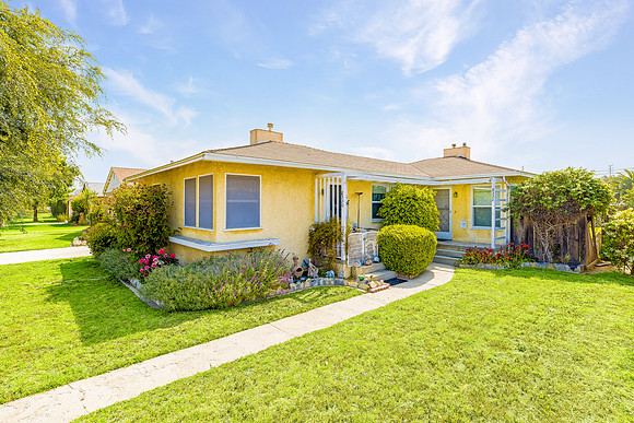 8330 Kittyhwk Ave Exterior-004