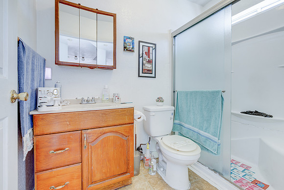 535 W Olive St Inglewood-023