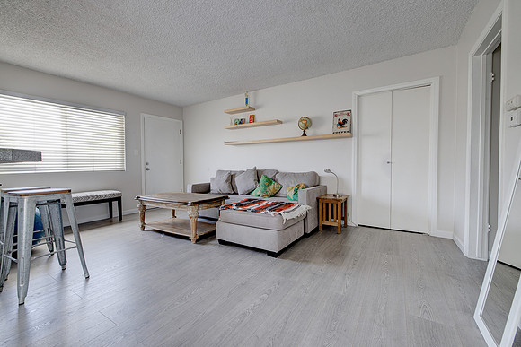 627 Grant St Interior-013