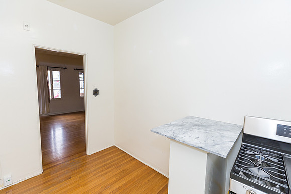 1043 S Orange Grove - Real Estate Photographer LA-25