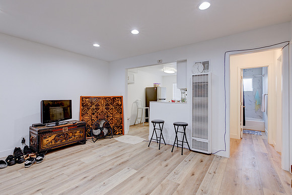 1720 Cerritos Ave-056