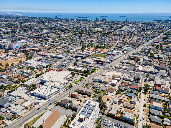 1126 E Arcaida Ct Long Beach Drone-015