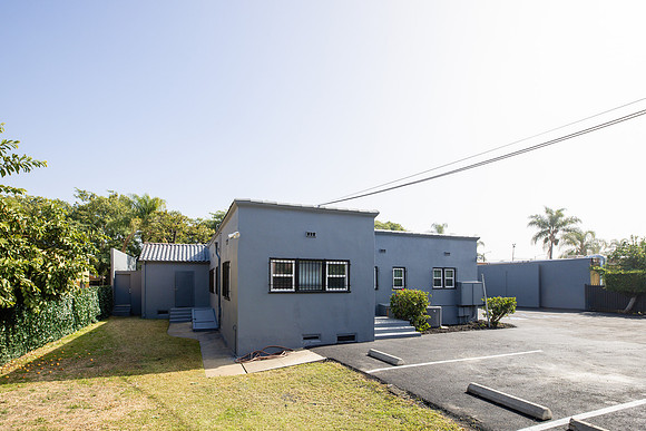 Commercial Real Esate Photographers Long Beach Exterior-1751