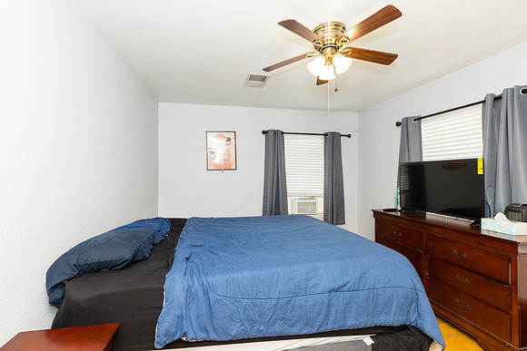 Real Estate Photographer Bellflower 10268 Muroc St-039