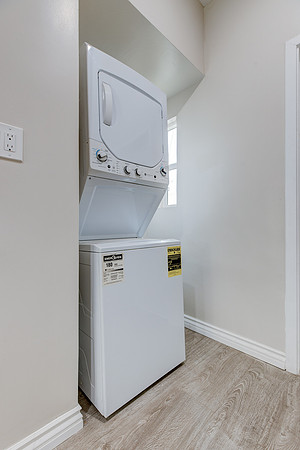 229 Columbia Pl-019