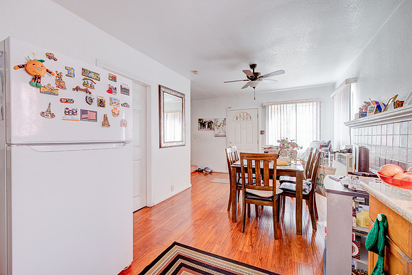 535 W Olive St Inglewood-041