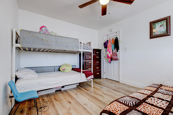 1720 Cerritos Ave-005