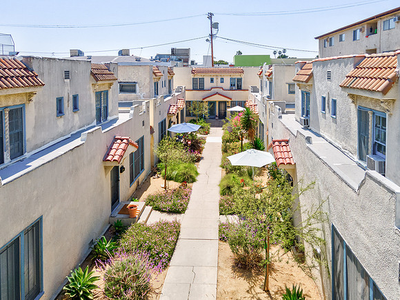 617 N Sycamore Ave Drone-034