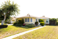 8330 Kittyhwk Ave-001