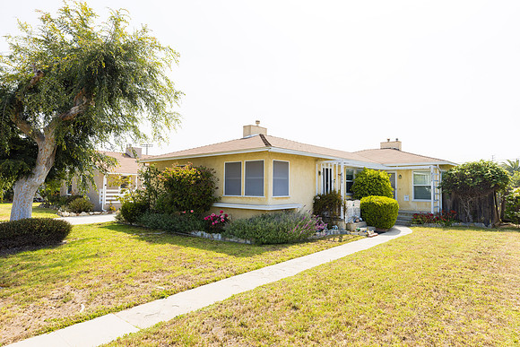 8330 Kittyhwk Ave-001